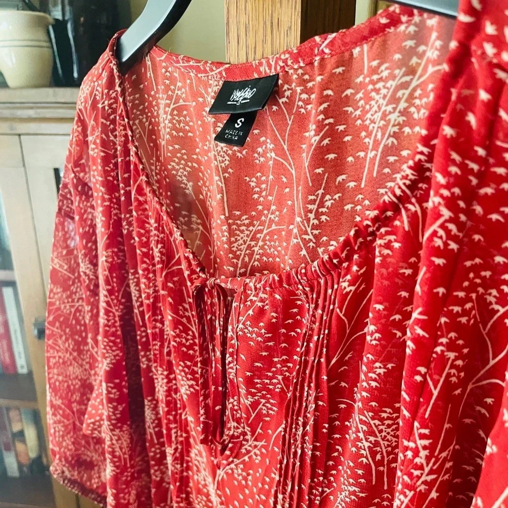 Mossimo women’s sheer pleated 3/4 sleeve blouse elastic waist SZ S brick red - Picture 4 of 9